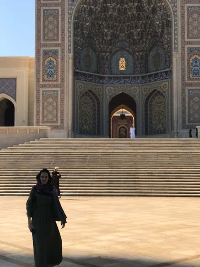Muscat: Day Tour with Omani Lunch, Hotel Pickup, and Airfare - Old Mutrah fish market: quick, local, and vivid