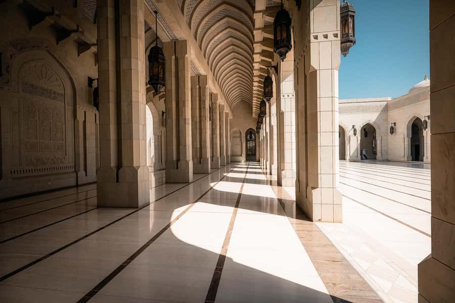 Muscat: Full-Day City Tour - Mutrah Corniche and Old Souq: shopping with a plan, not a frenzy