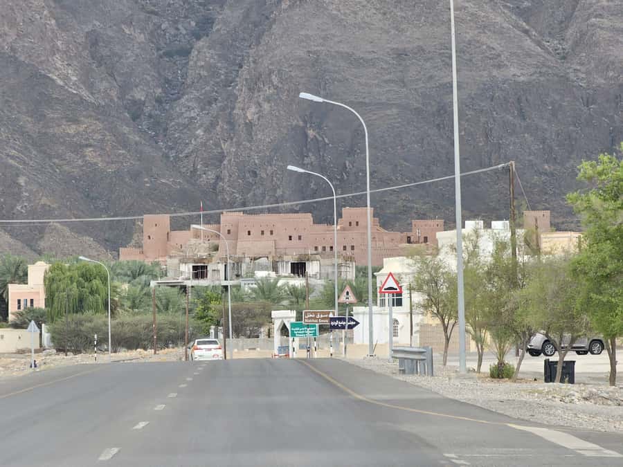 Muscat: full day tour to Nakhal, Rustaq and hot springs - Rustaq: ancient capital energy, a fort visit, and Qasra House