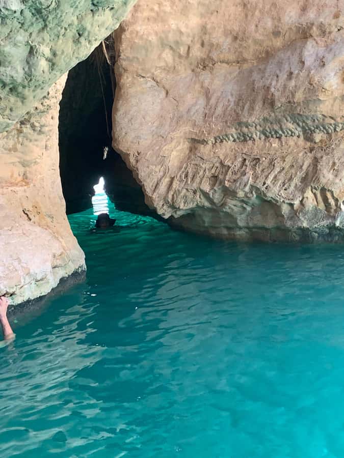 Muscat: Full-Day Wadi Shab & Bimmah Sinkhole Private Tour - Key highlights that make this tour worth your day