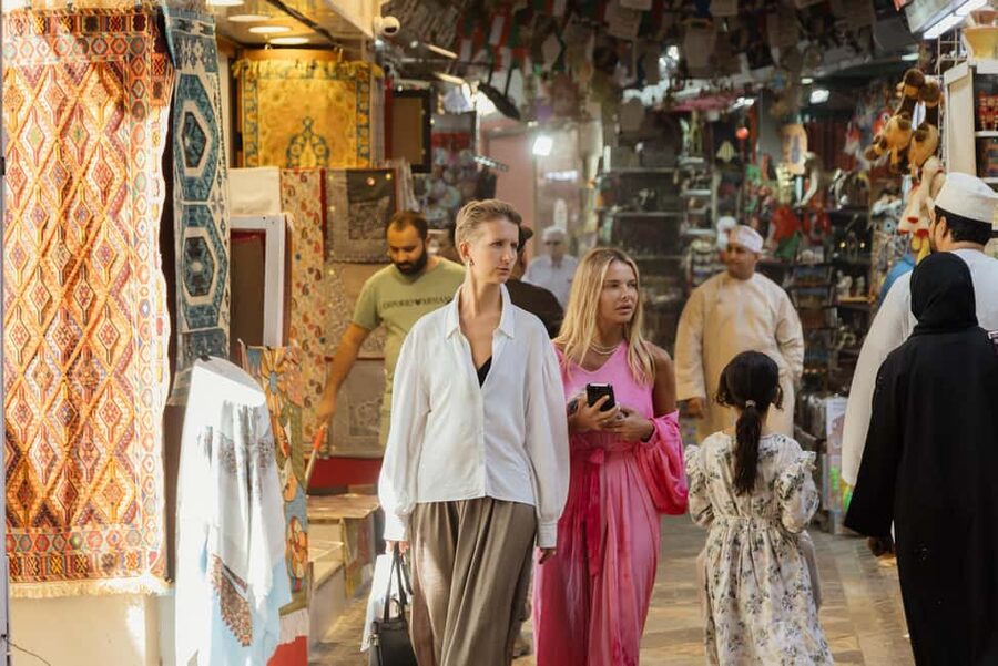 Muscat: Guided Walking Tour of Corniche, Souq & Mutrah Fort - Who This Tour Is Best For (And Who Might Skip It)