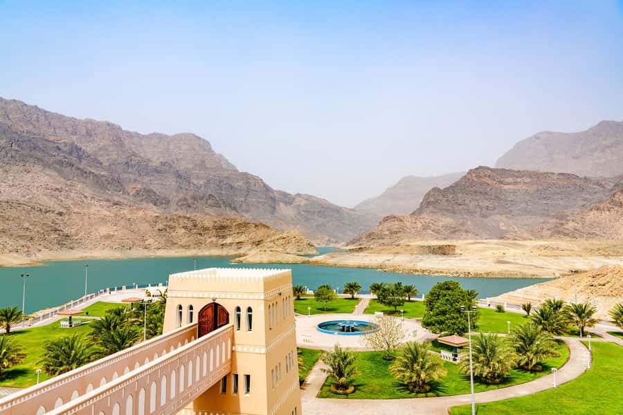 Muscat: Half-Day Guided City and Oman Coast Tour - A half-day plan that actually mixes city life and mountain terrain