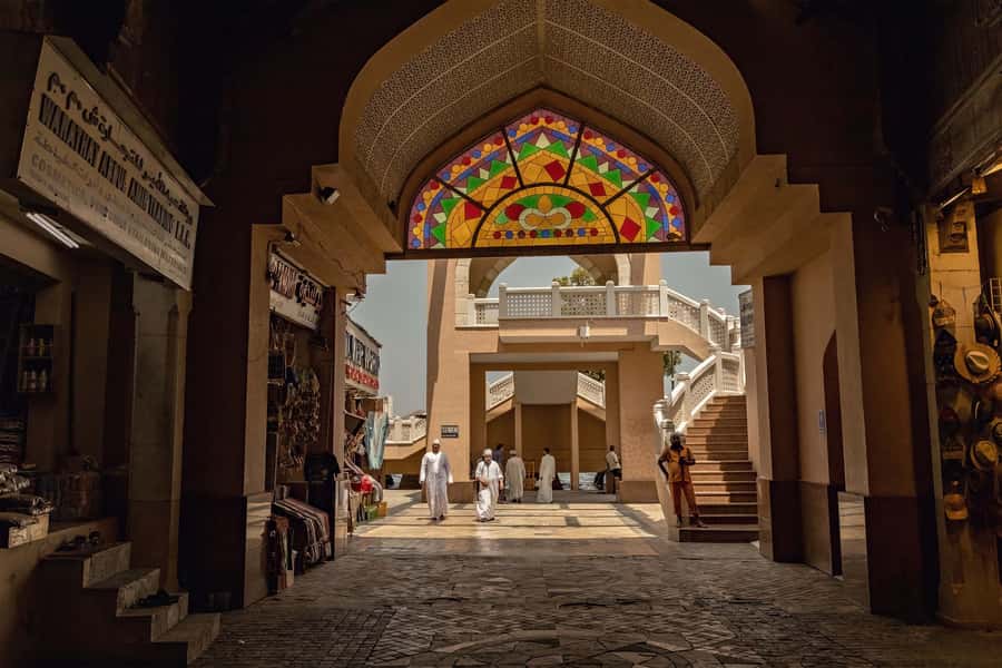 Muscat: Half-Day Guided City and Oman Coast Tour - Largest palm and Quriyat’s fishing-town vibe