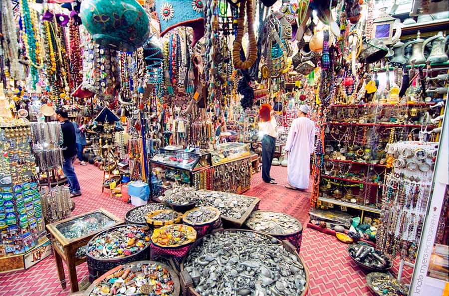 Muscat: Half-Day Sightseeing Essentials Tour and Audio Guide - Bait Al Zubair Museum: Omani culture with context you can use