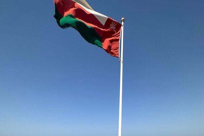Muscat Hidden Gems Private City Tour with Different Languages - Lunch, Snacks, and Bottled Water: Comfort That Actually Helps