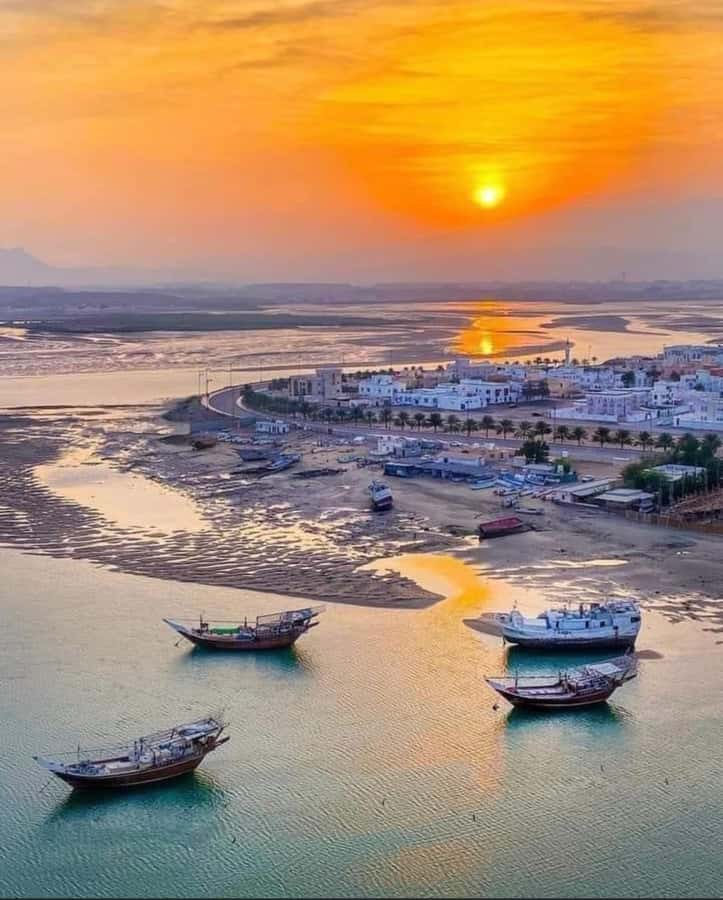 Muscat Oman Grand Canyon, Jebel Shams & Nizwa - Traditional Nizwa Souq: what to do besides take photos