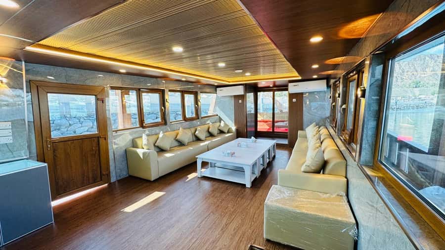 Muscat: Omani Dhow Coastal and Sunset Cruise - Comfort, rules, and what to bring for a smoother cruise