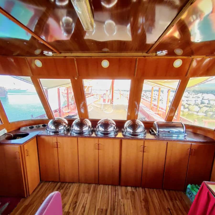 Muscat: Omani Traditional Dhow Sunset Cruise - Why a Muscat Dhow Sunset Cruise Works So Well