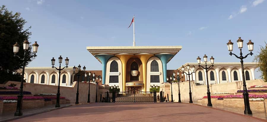 Muscat: Private Sightseeing Tour & Sultan Grand Mosque - Al Mirani Fort: Portuguese-era views with a ticket reality check