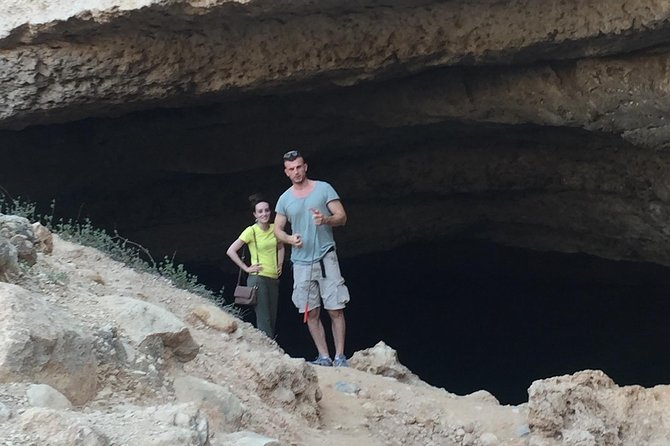 Muscat : Private trip to Wadi Shab for a full day with lunch - Lunch Included: Fuel for the Walk and the Swim