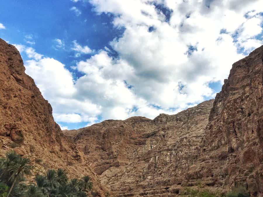 Muscat: Wadi Shab and Bimmah Sinkhole Full-Day Tour - Your time at Wadi Shab: swimming, photos, and cave-friendly gear