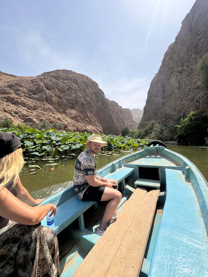 Muscat: Wadi Shab & Bimmah Sinkhole Tour with Pickup & Lunch - Lunch and Snacks: A Break That Helps You Enjoy the Second Half