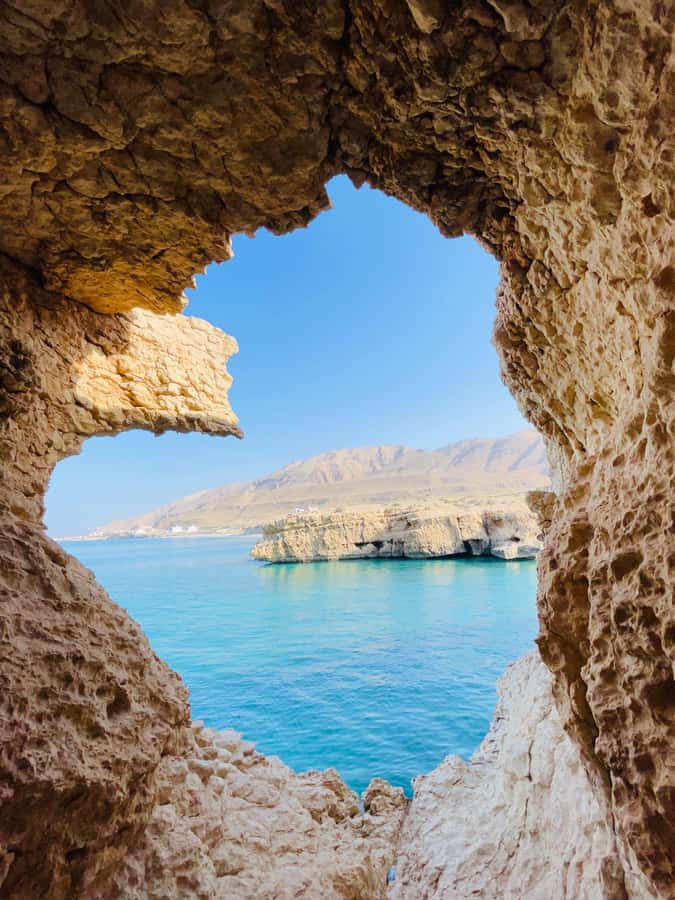 Muscat: Wadi Shab, Romantic Cave and Sinkhole Full-day Trip - The Wadi Shab Hike and Waterfall Pools: Where the Real Work Pays Off