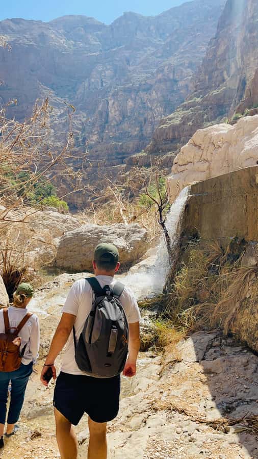 Muscat: Wadi Shab, Romantic Cave and Sinkhole Full-day Trip - From Muscat to Wadi Shab: The Ride, the Tea Stop, and the Boat