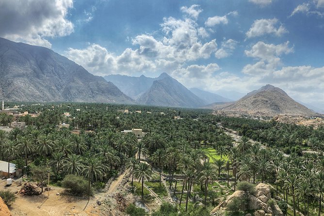 Nizwa and Green Mountain Group Full day tour - Nizwa Fort: the stone landmark that still has water running under it