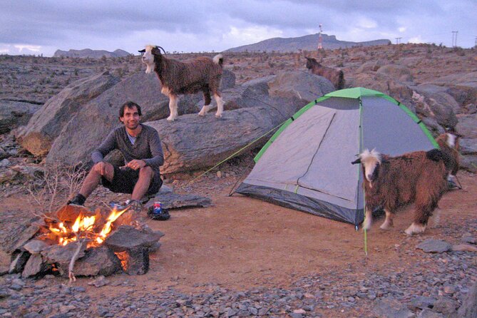 Nizwa and Jebal Shams Grand canyon - Wadi Nakhr canyon time, short hike or mountain bike ride