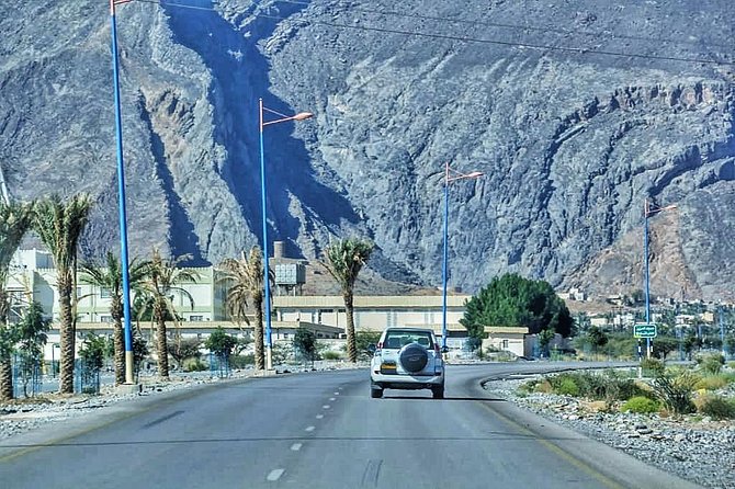 Nizwa and Oman's Grand Canyon: Full-Day Adventure - Nizwa Souq: what you’re really looking at in 30 minutes