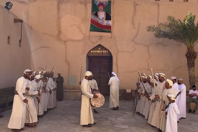 Nizwa Fort-Nizwa Souq-Birkat Al Mouz-Jebel Akhdar - Private Full Day Tour - Nizwa Souq: Fruit, Fish, Meat, and the Flow of Daily Life