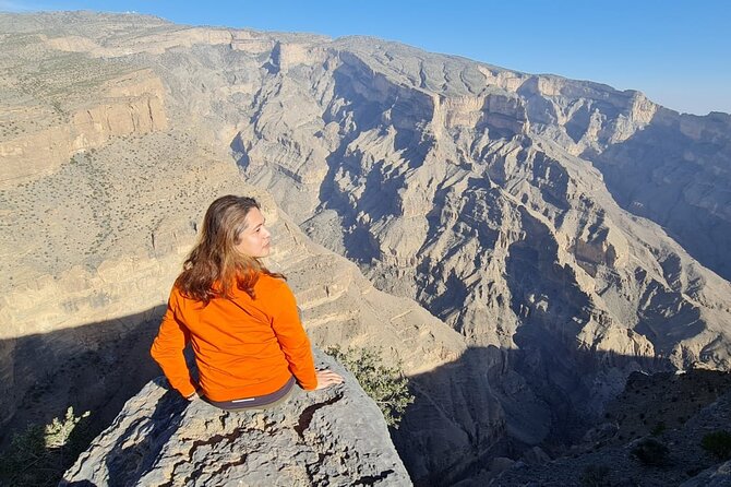 Nizwa Heritage & Jebel Shams Canyon - Private Tour from Muscat - Jebel Shams, the Grand Canyon of Oman Viewpoint: No Hiking, Big Payoff