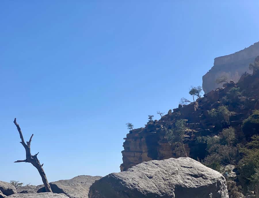 Nizwa: Jebel Shams Balcony Walk and Via Ferrata Adventure - The Balcony Walk: canyon views, villages, waterfalls, and a hidden pool