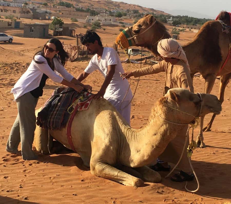 Oman: Jasmin Tour | 3 Days Private Package Tour - Wadi Bani Khalid and Sur to Ras Al Jinz: Water, Caves, Castles, and Turtle Chances