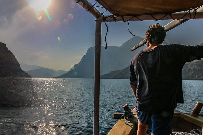Omani dhow:Coastal and Sunset Cruise - Who This Dhow Cruise Is Best For