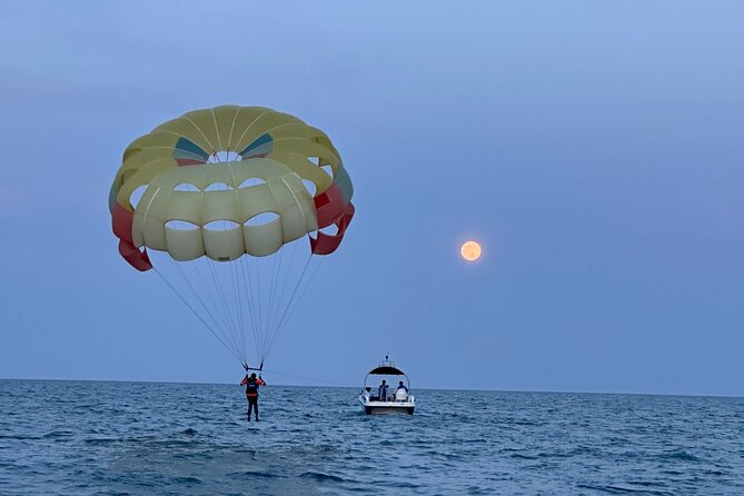 Parasailing tour in Al Mouj Muscat - Flying Up to 150 Meters: What It Feels Like, What You See, What To Do
