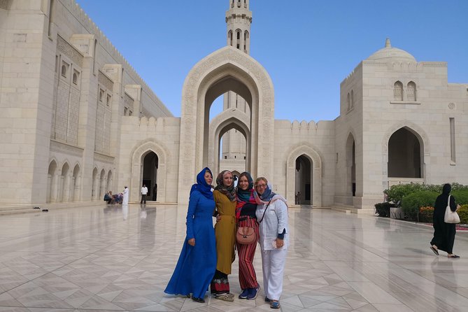 Premium Muscat half day excursion-Italian guide - Mutrah Souq and Corniche: How to Shop Without Getting Lost