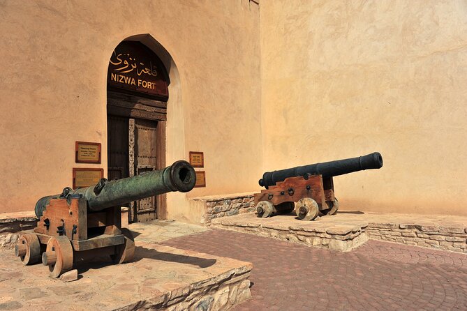 Private Day Trip to Nizwa & Jabal Shams (The Grand Canyon of Oman) - Morning in Nizwa Souq: more than shopping