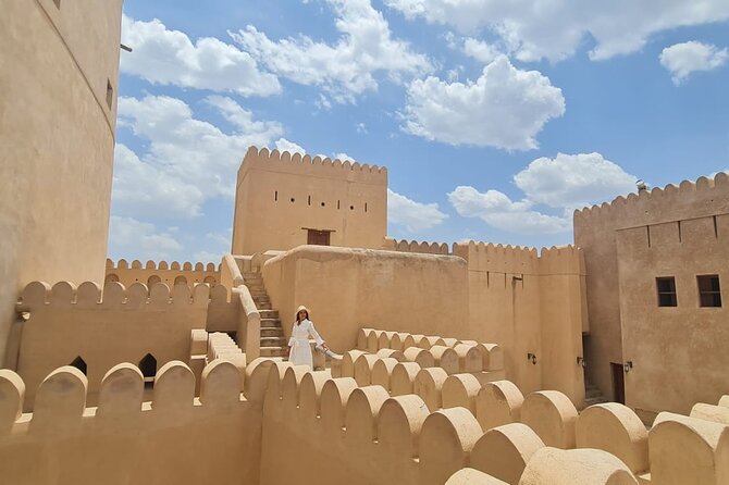 Private Friday Cattle Market-Nizwa and Jebel Akhdar-Full-Day Tour - Birkat Al Mouz Ruins: a short stop at the foot of Jebel Akhdar