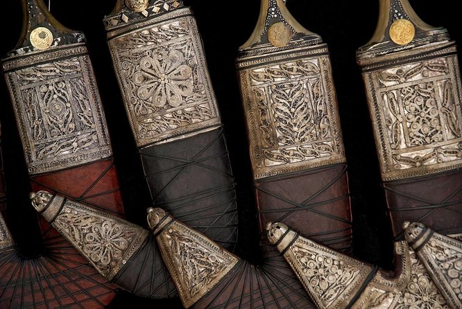 Private Full-Day Muscat City Tour - A private Muscat city day that connects the dots