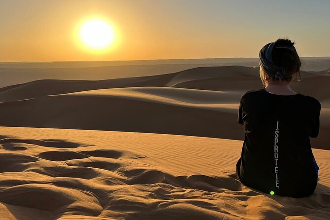 Private Full Day Wadi Bani Khalid With Watching Desert Sunset - Optional Fanja photo stop: a quick pause that can still pay off
