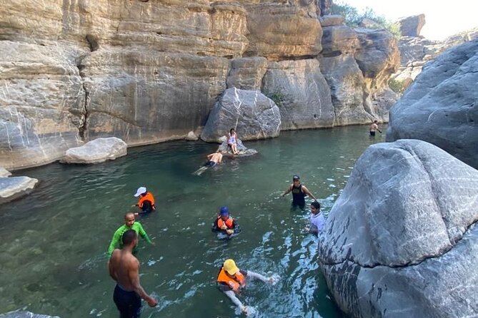 Private Full Day Wadi Dham Tour - Why Wadi Dham feels different from a standard day trip