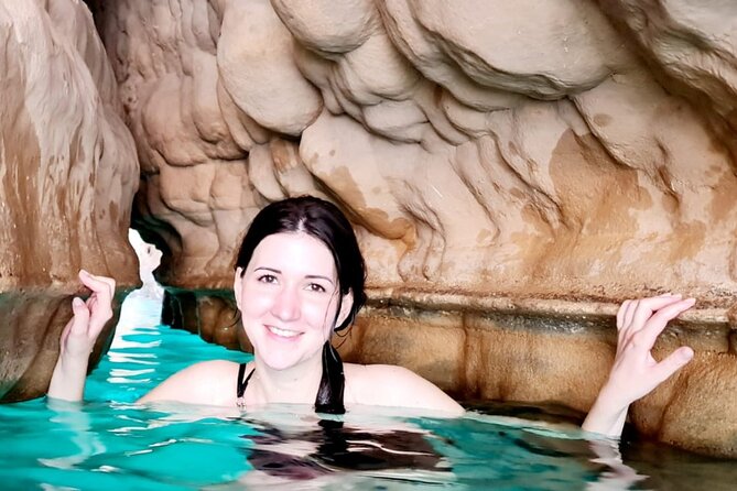 Private Full-Day Wadi Shab and Bimmah Sinkhole Tour - Bimmah Sinkhole: your calm first taste of Oman water