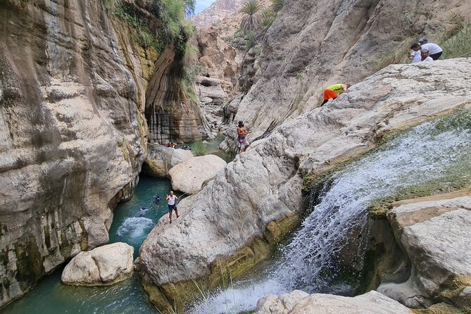 Private Full-Day Wadi Tiwi and Bimmah Sinkhole Tour from Muscat - Wadi Tiwi: the green wadi day where swimming and walking both make sense