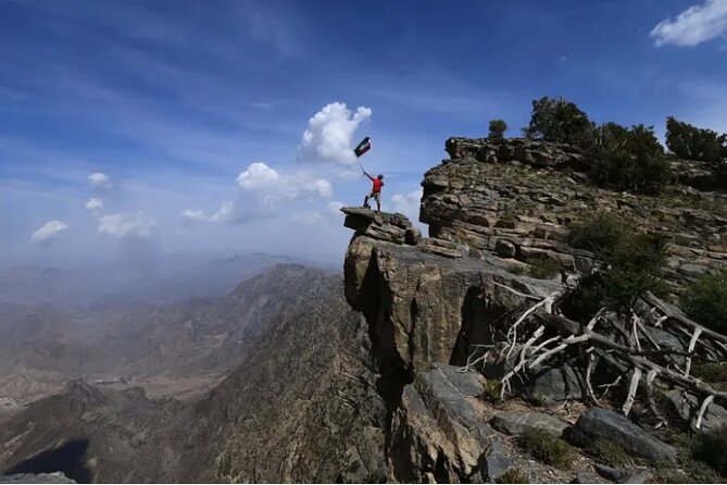 Private Overnight Jebel Shams Camping Tour - Jebel Shams: The Mountain of the Sun and Oman’s Grand Canyon Feel