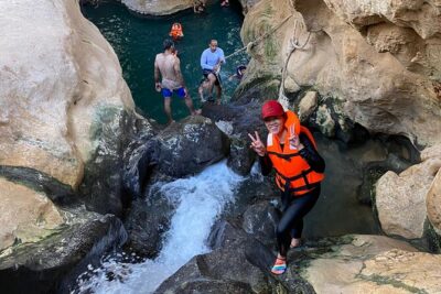 Private Tour Wadi Shab & Sinkhole Tour – Swim, Hike & Explore