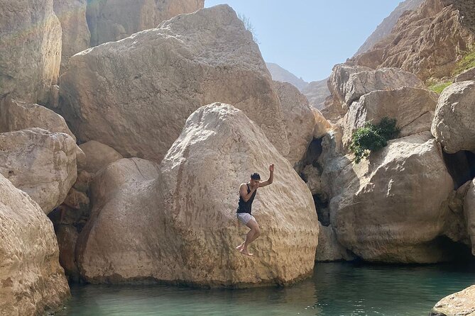 Private Tour Wadi Shab & Sinkhole Tour - Swim, Hike & Explore - The 4WD ride and time back to Muscat
