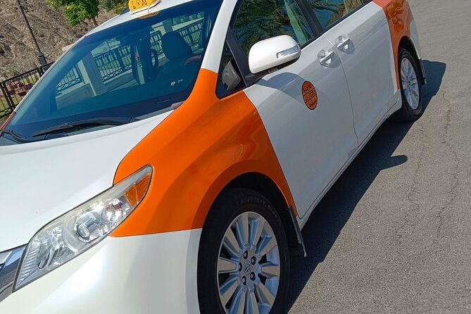 Private Transportation From Muscat To Dubai - Pickup in Muscat, name sign, and what you must send