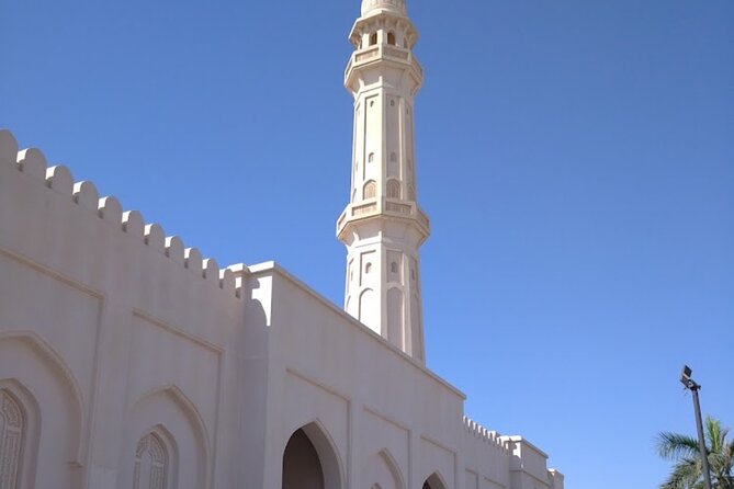 Salalah City tour - Sultan Qaboos Mosque: the big architecture stop, with quiet grounds