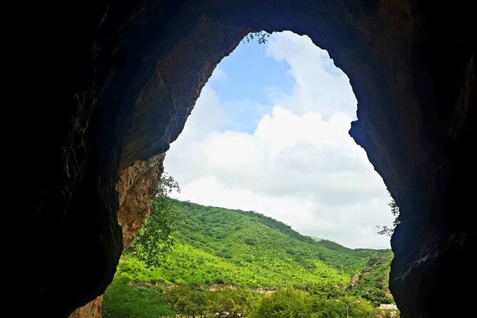 Salalah City tour - Al Hosn Palace in Haffa: what you can’t enter becomes part of the plan