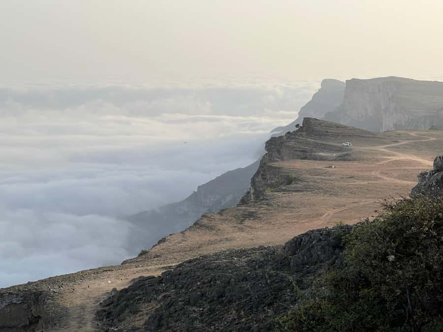 Salalah: Wadi Darbat, Jabal Samhan, Baobab, Mirbat Sand Dune - Mirbat sand dunes: finishing with mountains, gold sand, and sea air