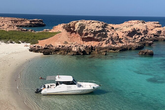 Snorkeling in Daymaniat Island - The boat ride: comfort, speed, and real-life conveniences