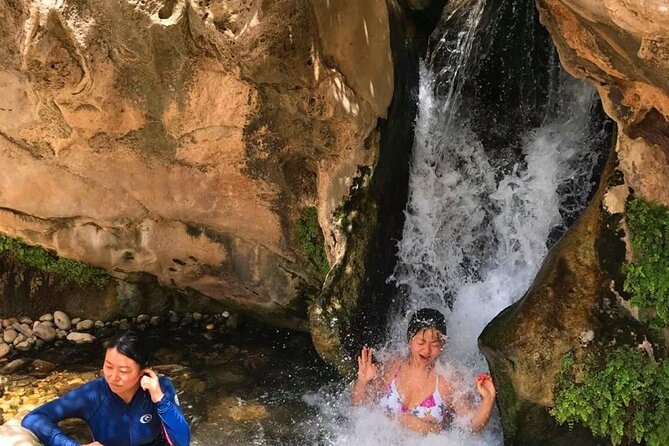 Tour Jawahir 2 Days-1 Night In Wahiba Sands, Oman Tours Package - Bimmah Sinkhole: Turquoise Water in a Limestone Depression