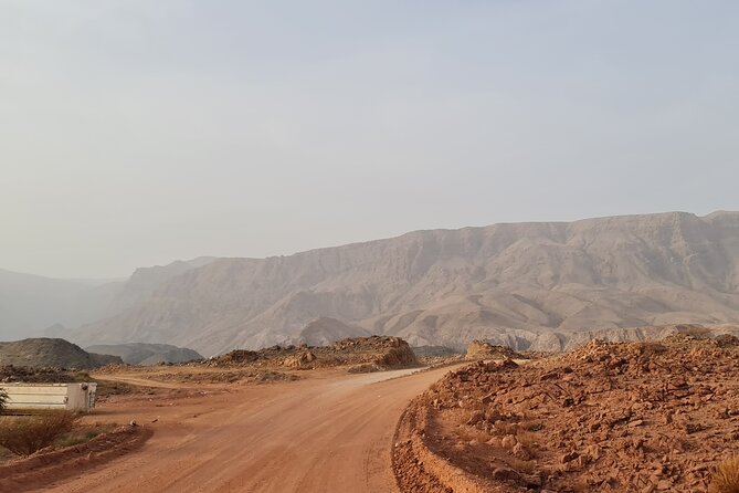 Wadi Al Arbeieen Sinkhole & Fins Beach Swim & Hike - Stop 3: Fins Beach White Sands, Sea Views, And a Clean Finish