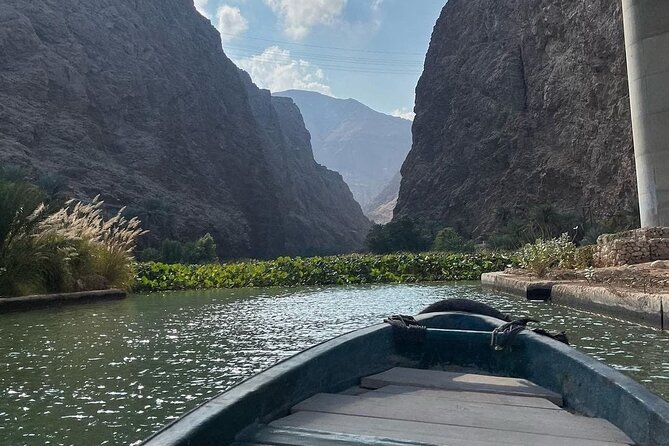 Wadi Shab and Bimmah Sinkhole Private Day Trip+Lunch - Pickup, Meeting Point, and How Your Day Flows