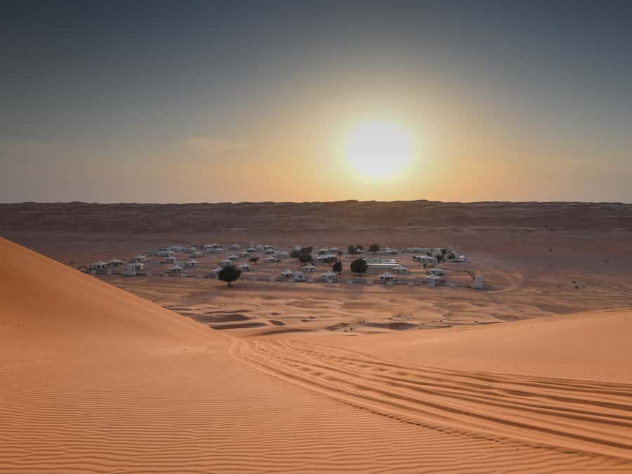 Wahiba Sands and Wadi Bani Khalid Full-Day Tour from Muscat - Muscat to Wadi Bani Khalid: the ride that sets the tone