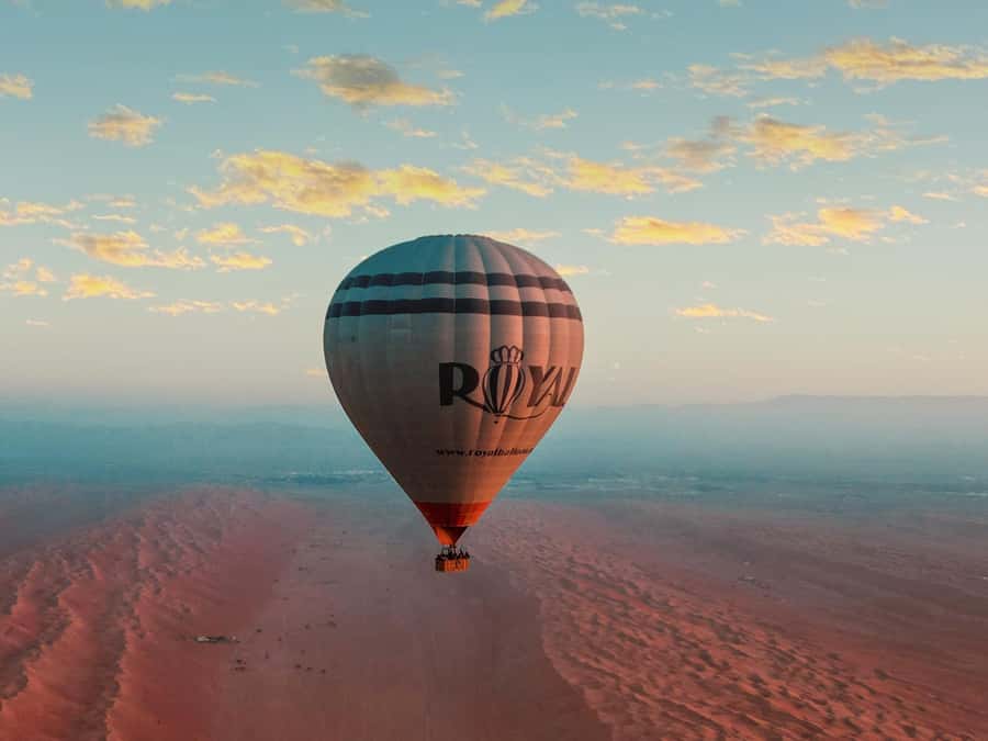 Wahiba Sands: Hot Air Balloon Experience - Wahiba Sands at sunrise: why the 600 meter climb is the whole point