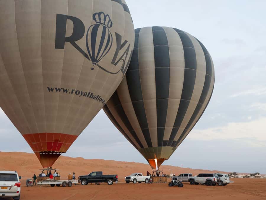 Wahiba Sands: Hot Air Balloon Experience - From your camp to the take-off zone: early pickup done right