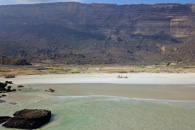 West Coast Mountains and Beaches (Fazayah beach + Shaat cliff) - Shaat View Point, 800 metres of cliff drama